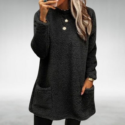 Nora – Fleece Pullover with Pockets