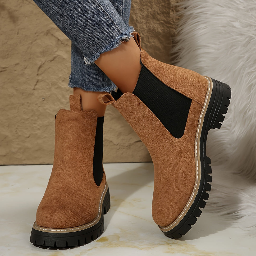 Marta | Women's Ankle Boots with Thick Sole