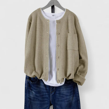 Clara - Casual Button-Up Cardigan