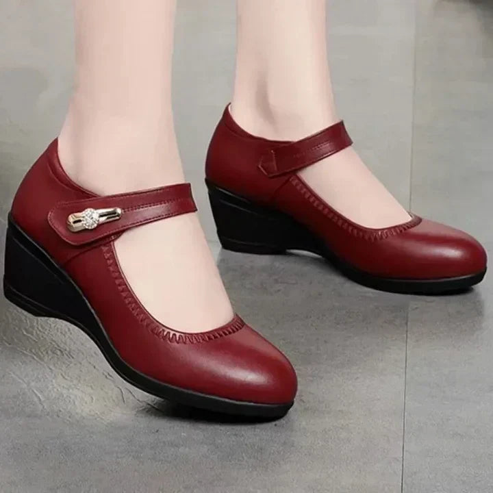 Natalia – Elegant Mid-Heel Shoes