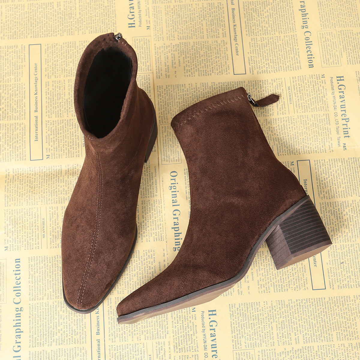 Iwona | Elegant Suede Ankle Boots
