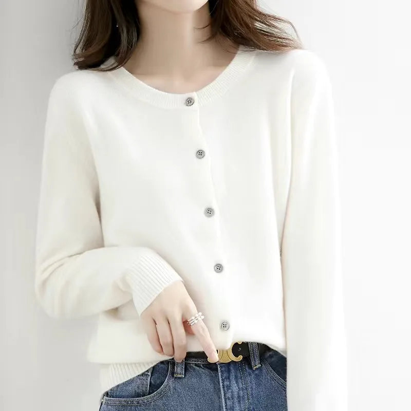 Susan - Elegant Cardigan