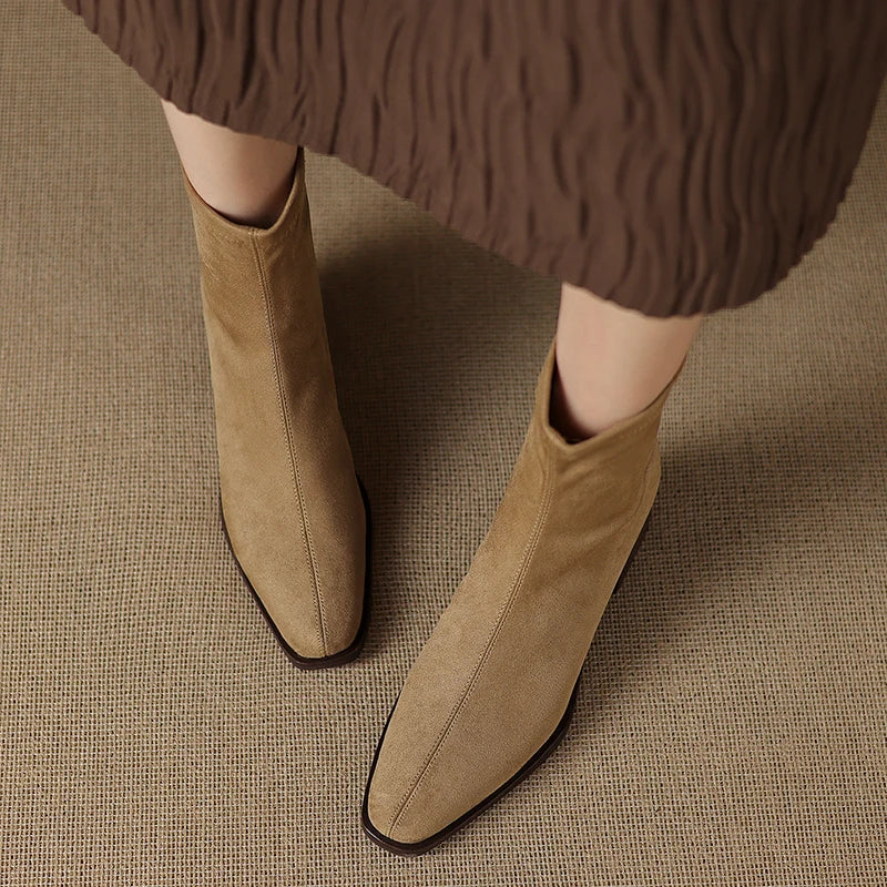 Iwona | Elegant Suede Ankle Boots