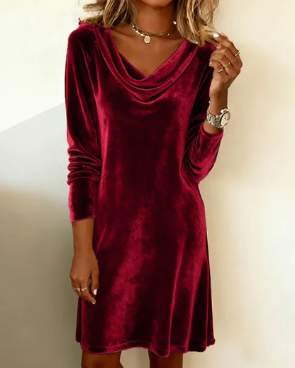 Maria – Luxurious, Soft Velvet Dress